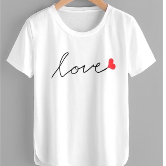 SHEIN Tops - Dolphin Hem LOVE Tee 🆕
